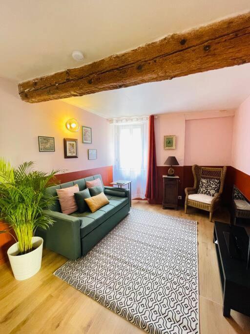 Chez-yu Cite * Carcasona